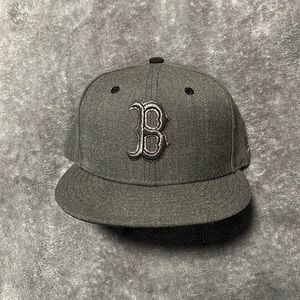 New Era Boston Red Sox 59Fifty Size 7 Gray Hat